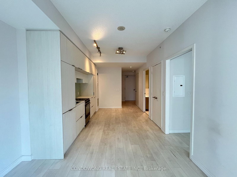 1303 - 159 Dundas Street E