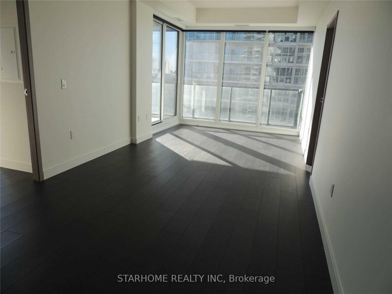 1606 - 95 Mcmahon Drive
