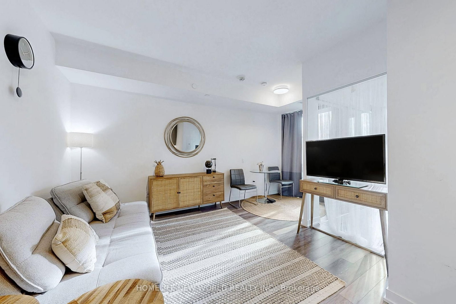 250 Lawrence Avenue W • #518 • Toronto, ON photo 2