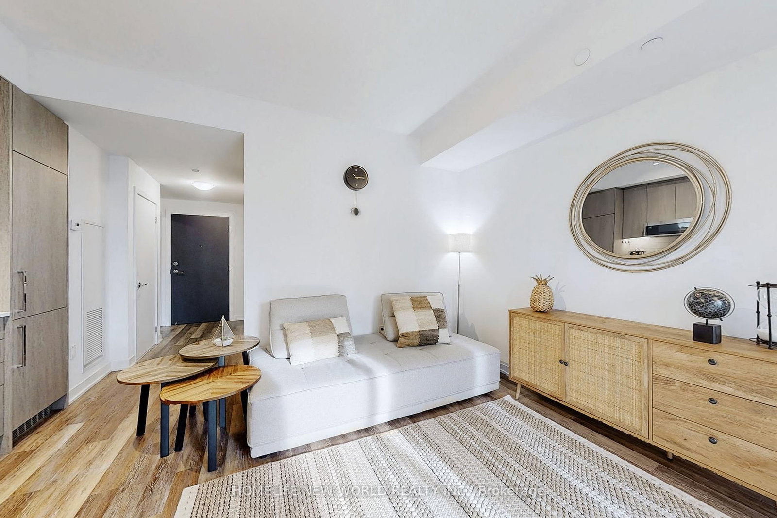 250 Lawrence Avenue W • #518 • Toronto, ON photo 5