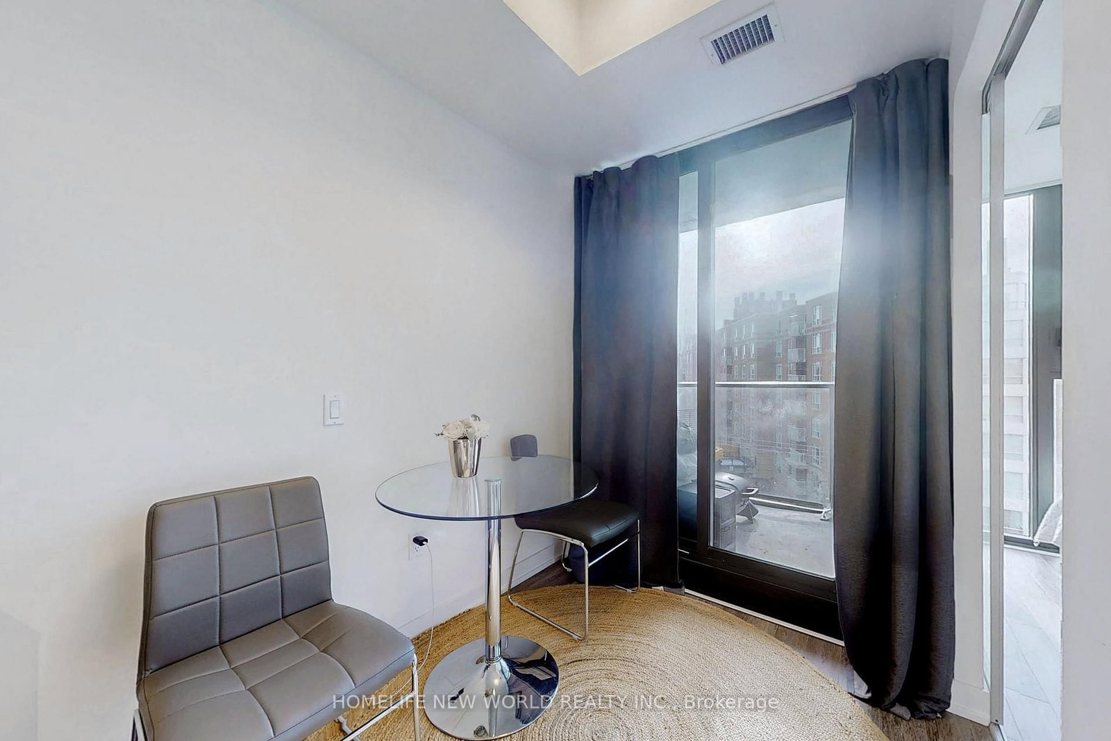 250 Lawrence Avenue W • #518 • Toronto, ON photo 7