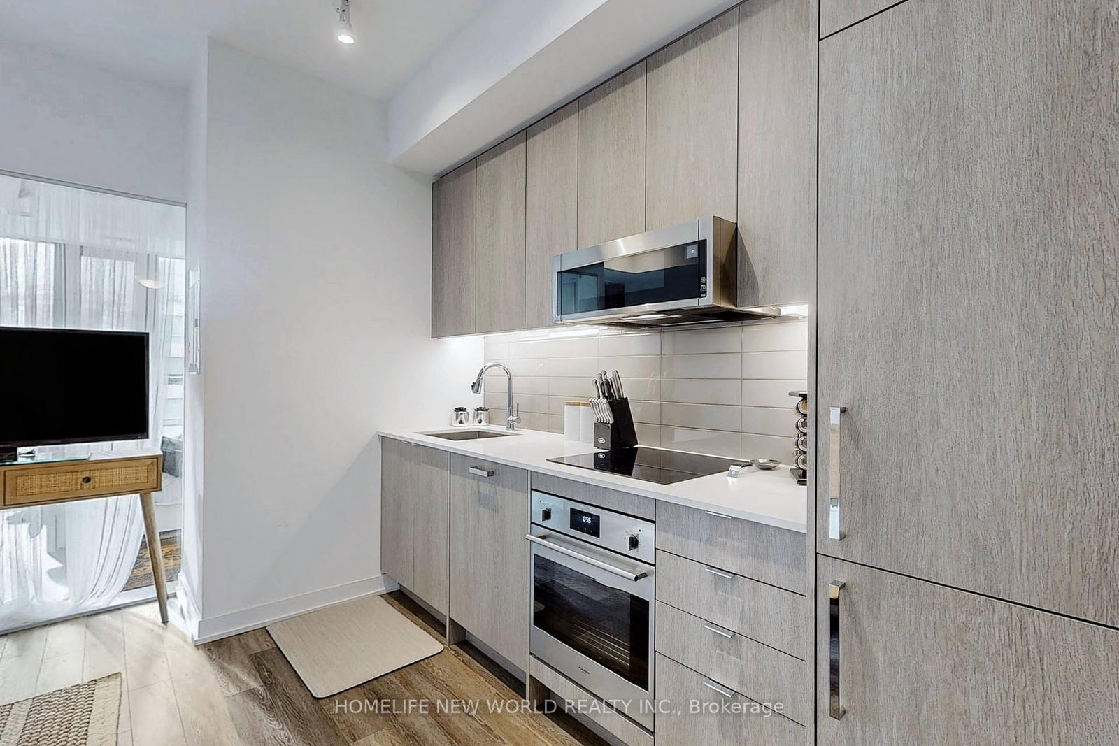 250 Lawrence Avenue W • #518 • Toronto, ON photo 9
