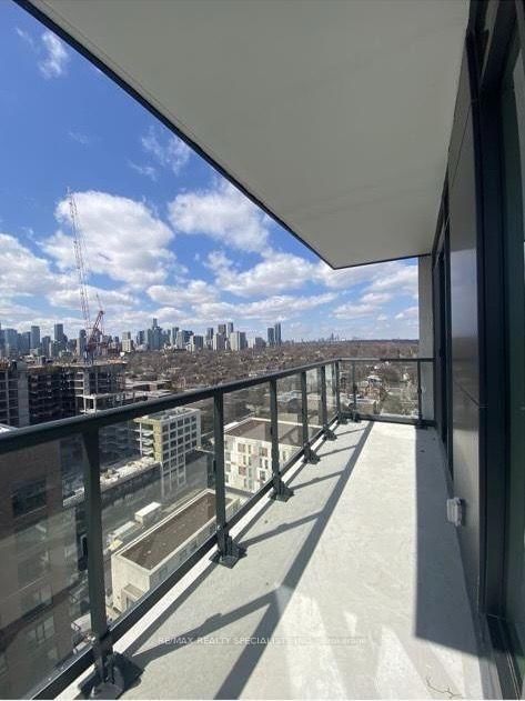 130 River St photo 5