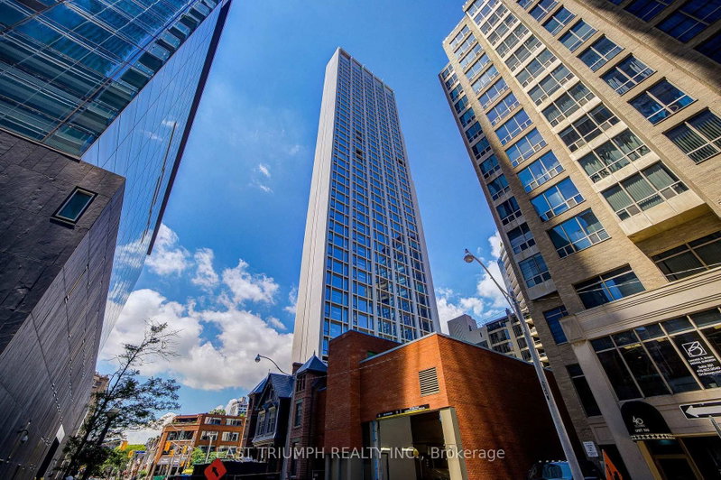 1903 - 1315 Bay Street
