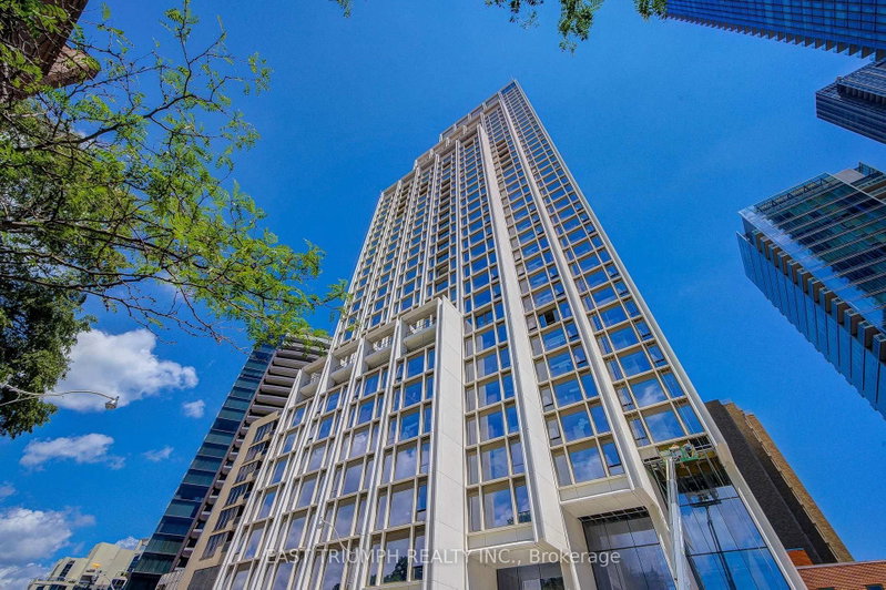 1903 - 1315 Bay Street
