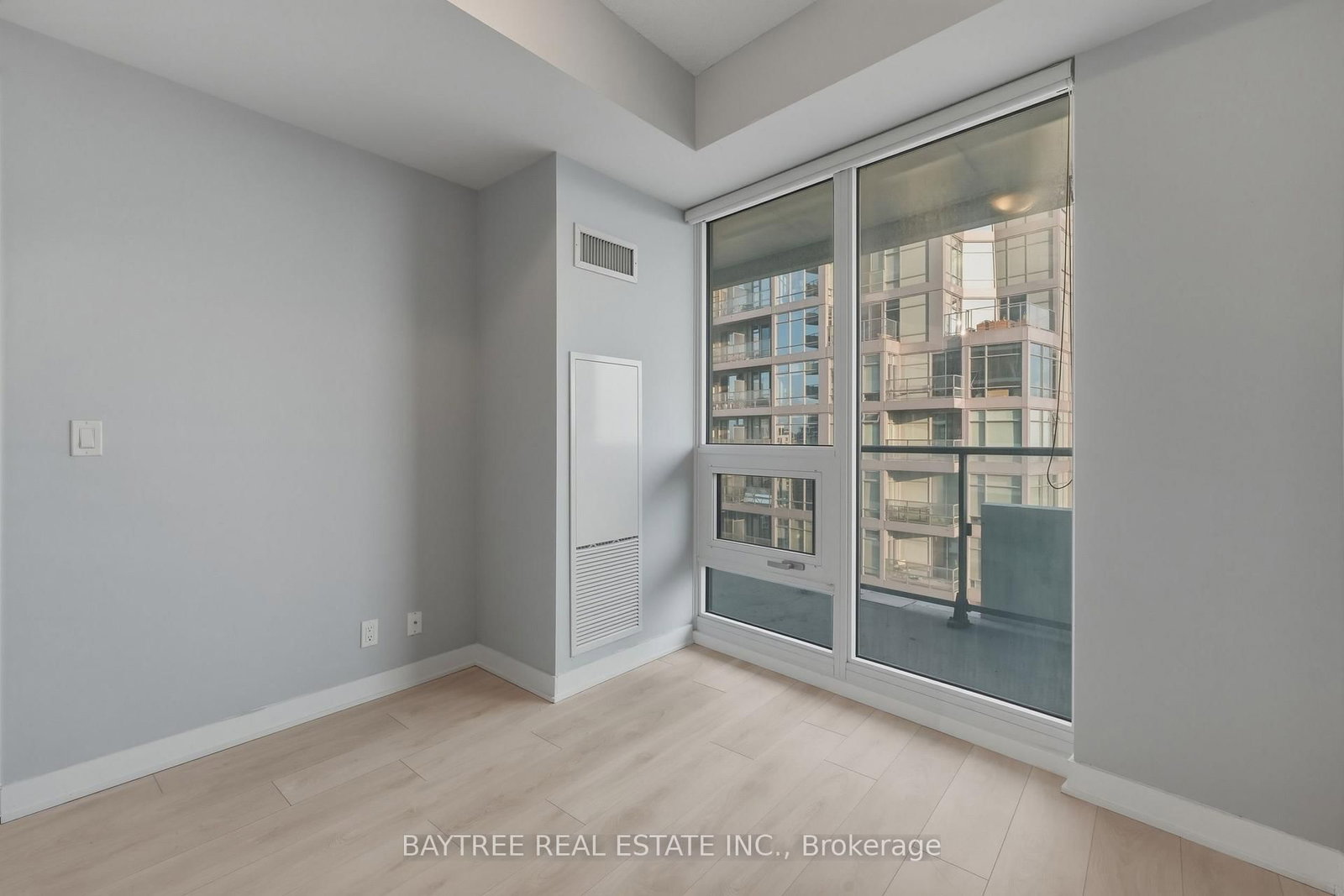 2221 Yonge Street • #3807 • Toronto, ON photo 6