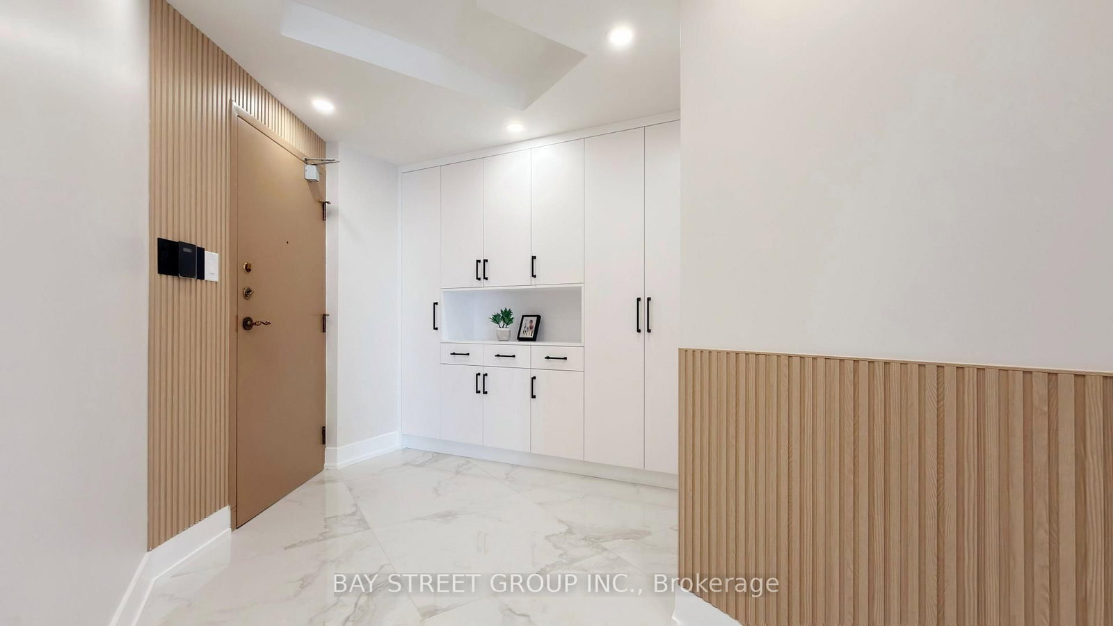 85 Skymark Drive • #2201 • Toronto, ON photo 16