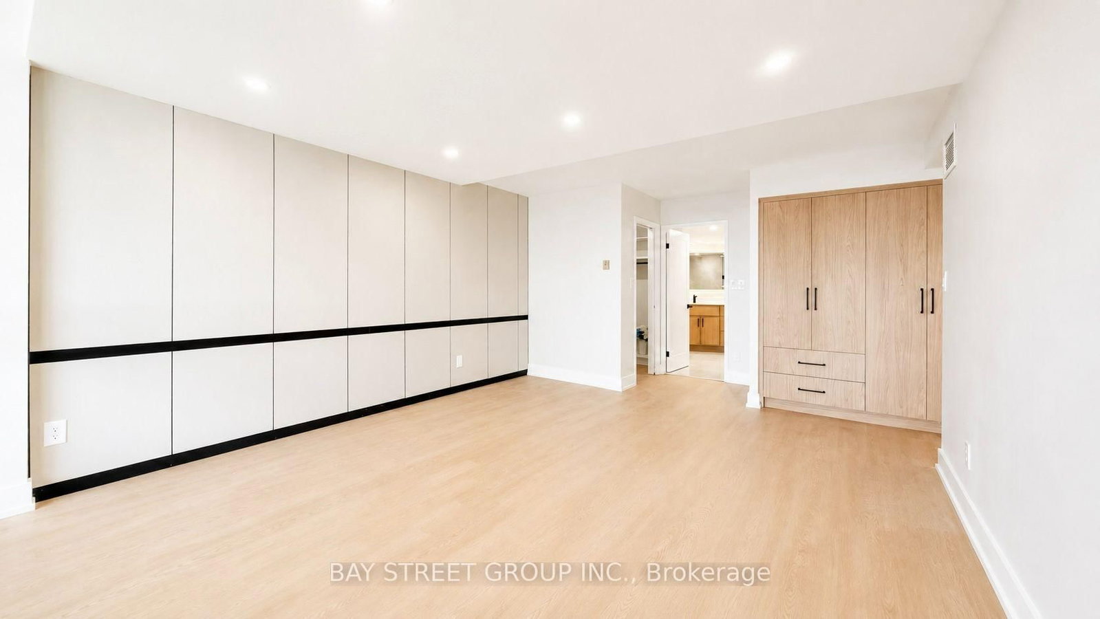 85 Skymark Drive • #2201 • Toronto, ON photo 20
