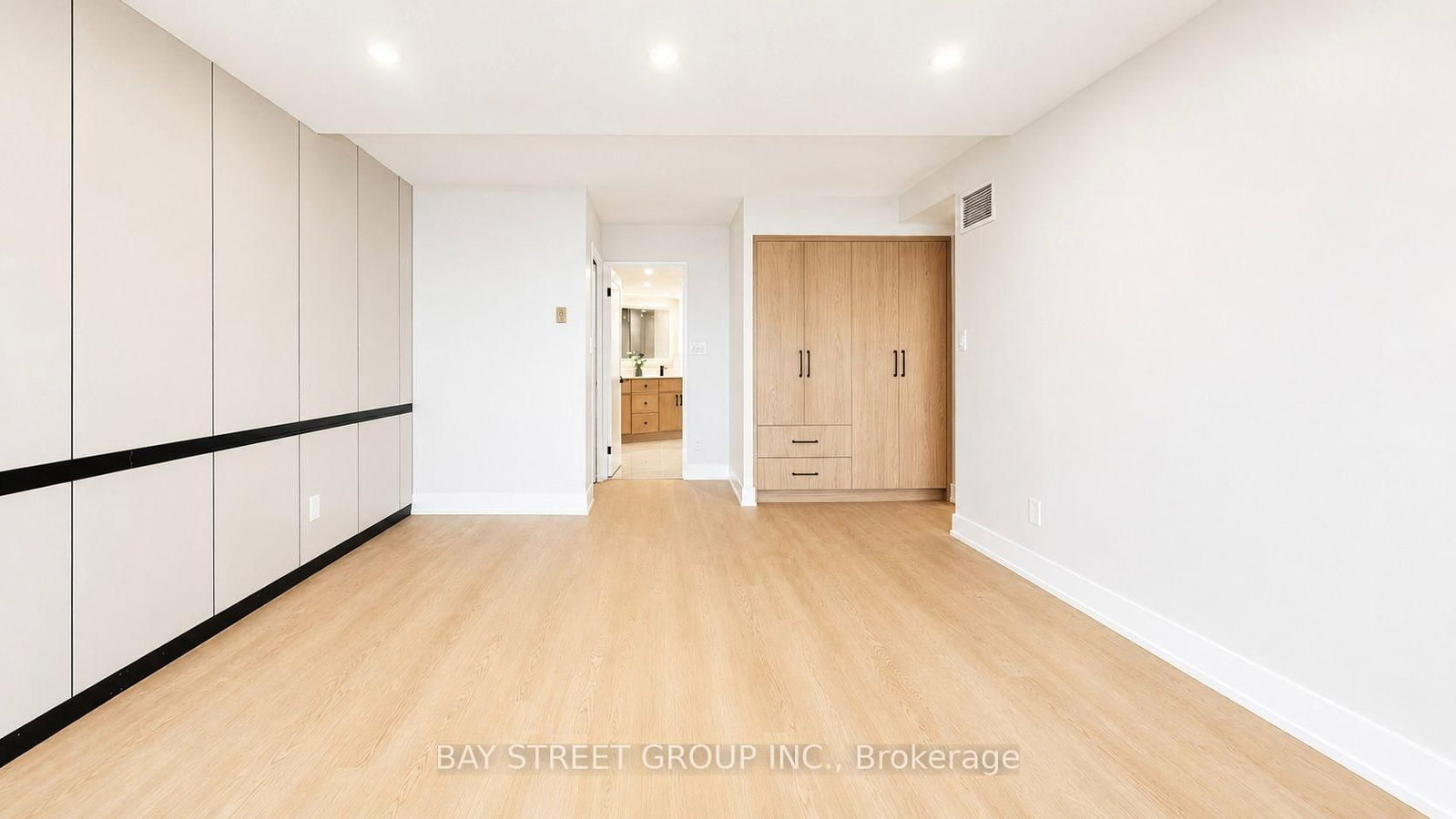 85 Skymark Drive • #2201 • Toronto, ON photo 47