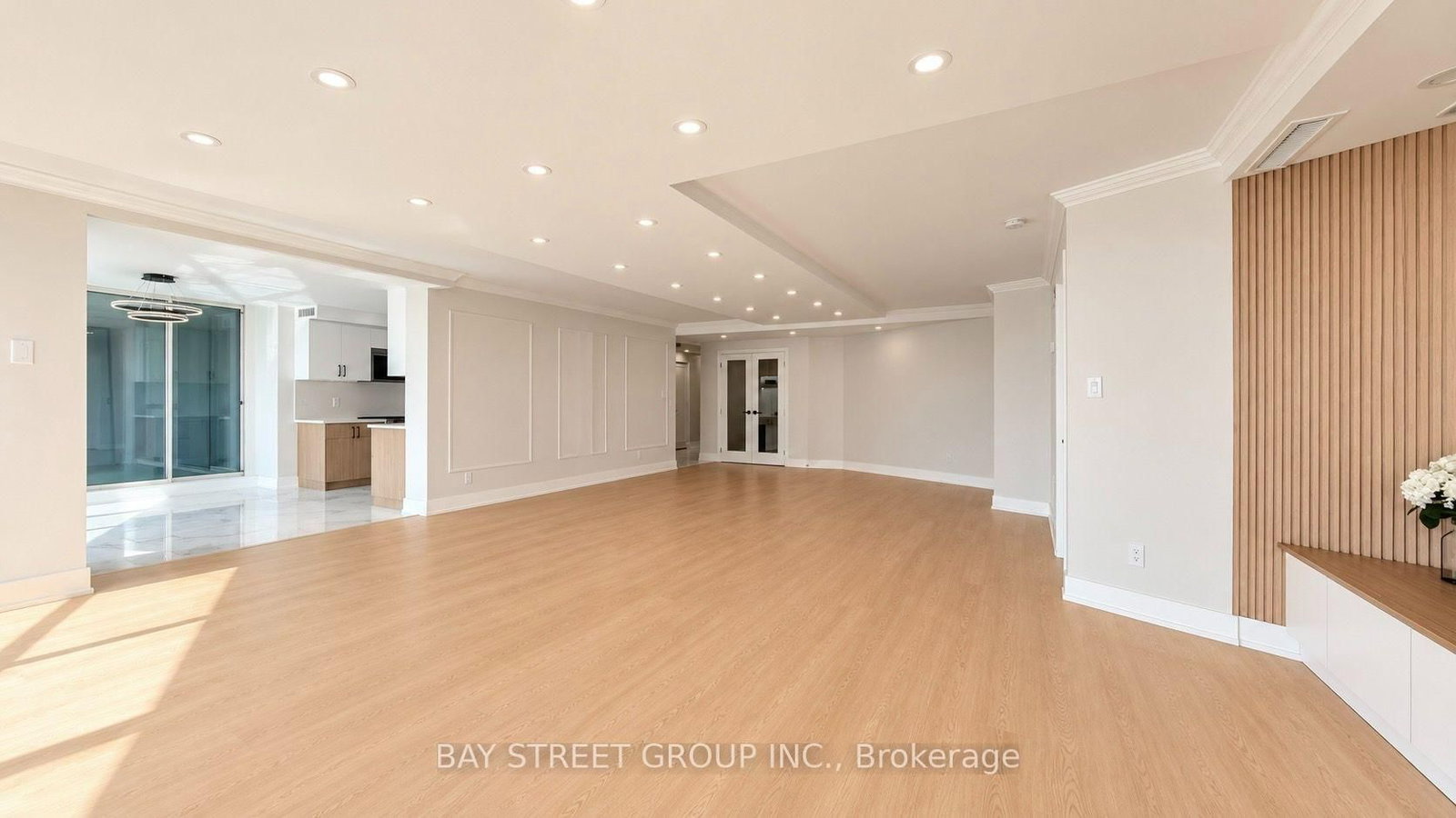 85 Skymark Drive • #2201 • Toronto, ON photo 6
