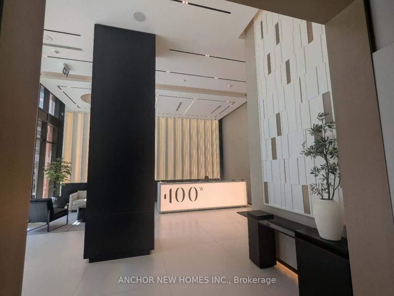 2019 - 400 King Street W