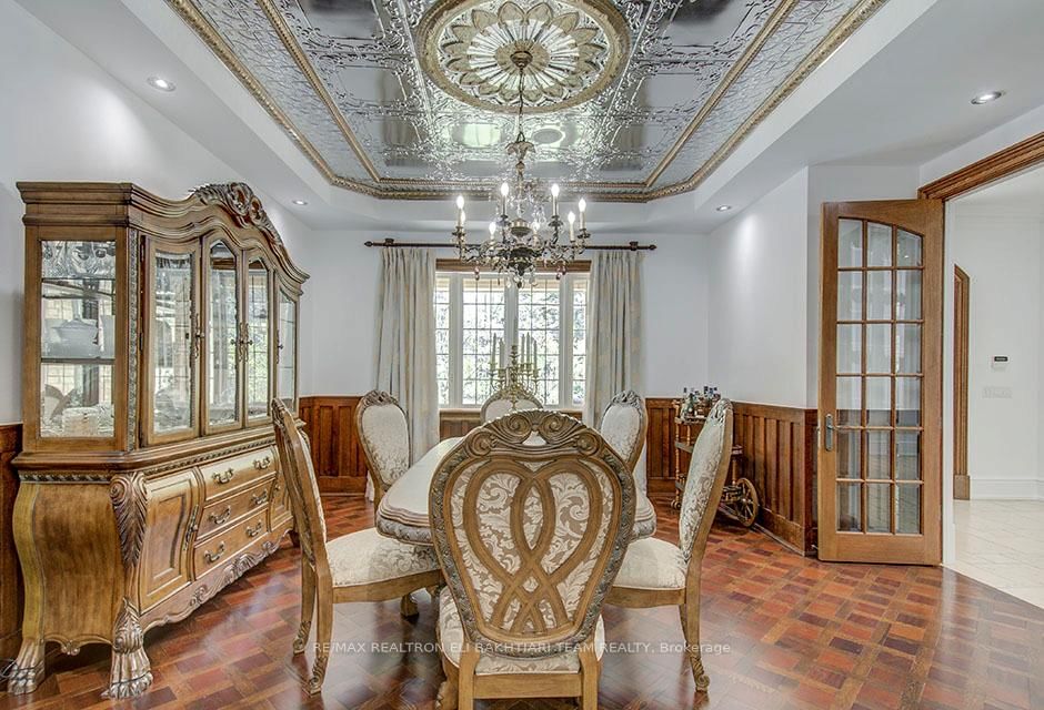 14 St Margarets Drive • Toronto, ON photo 17