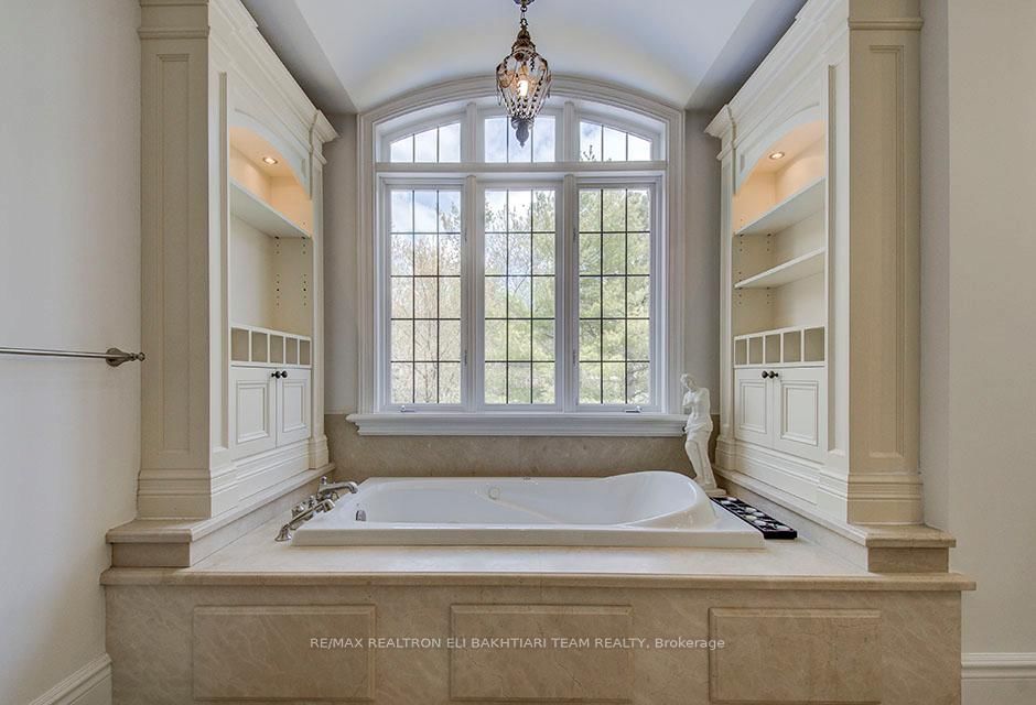 14 St Margarets Drive • Toronto, ON photo 34