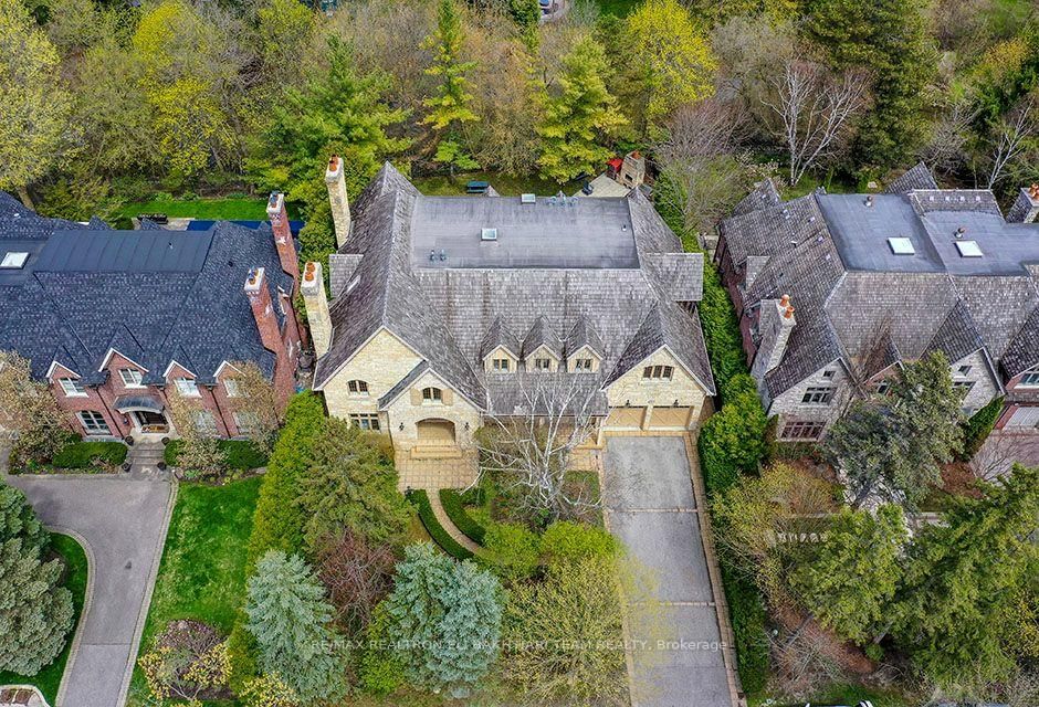 14 St Margarets Drive • Toronto, ON photo 48