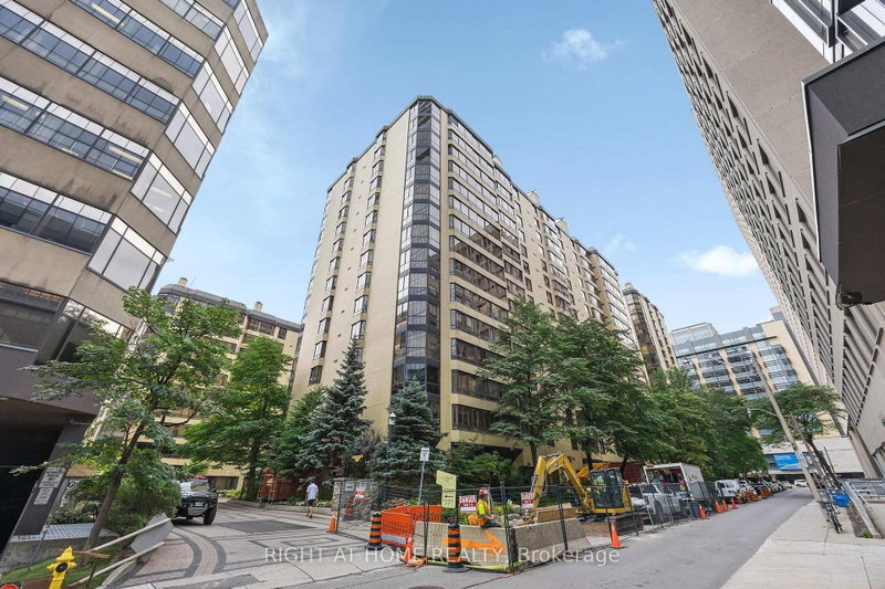 206A - 280 Simcoe Street