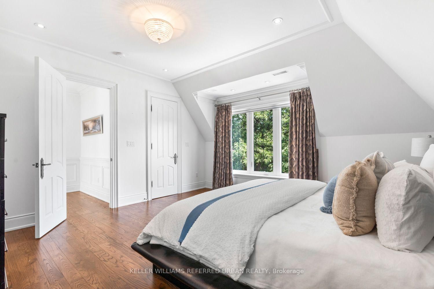 14 Tremont Crescent • Toronto, ON photo 39