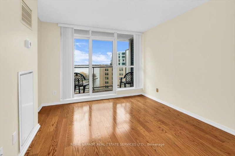 1104 - 208 Queens Quay W