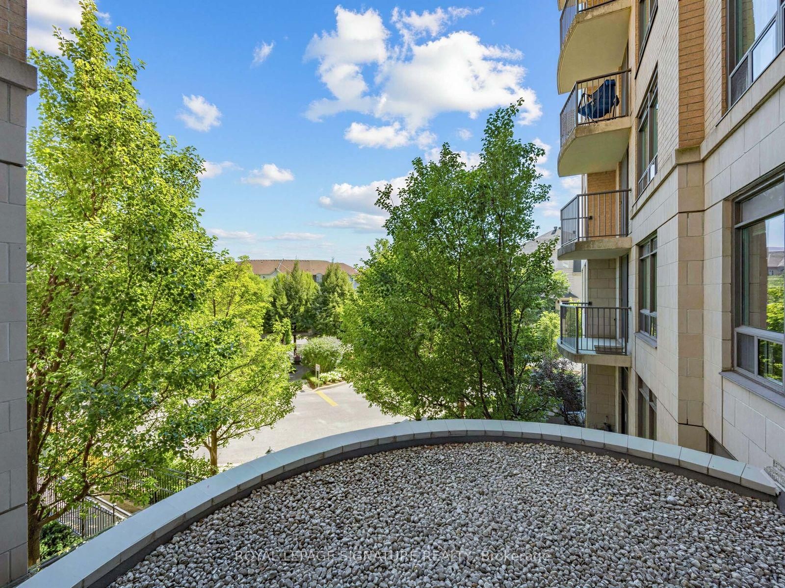 16 Dallimore Circle • #220 • Toronto, ON photo 26