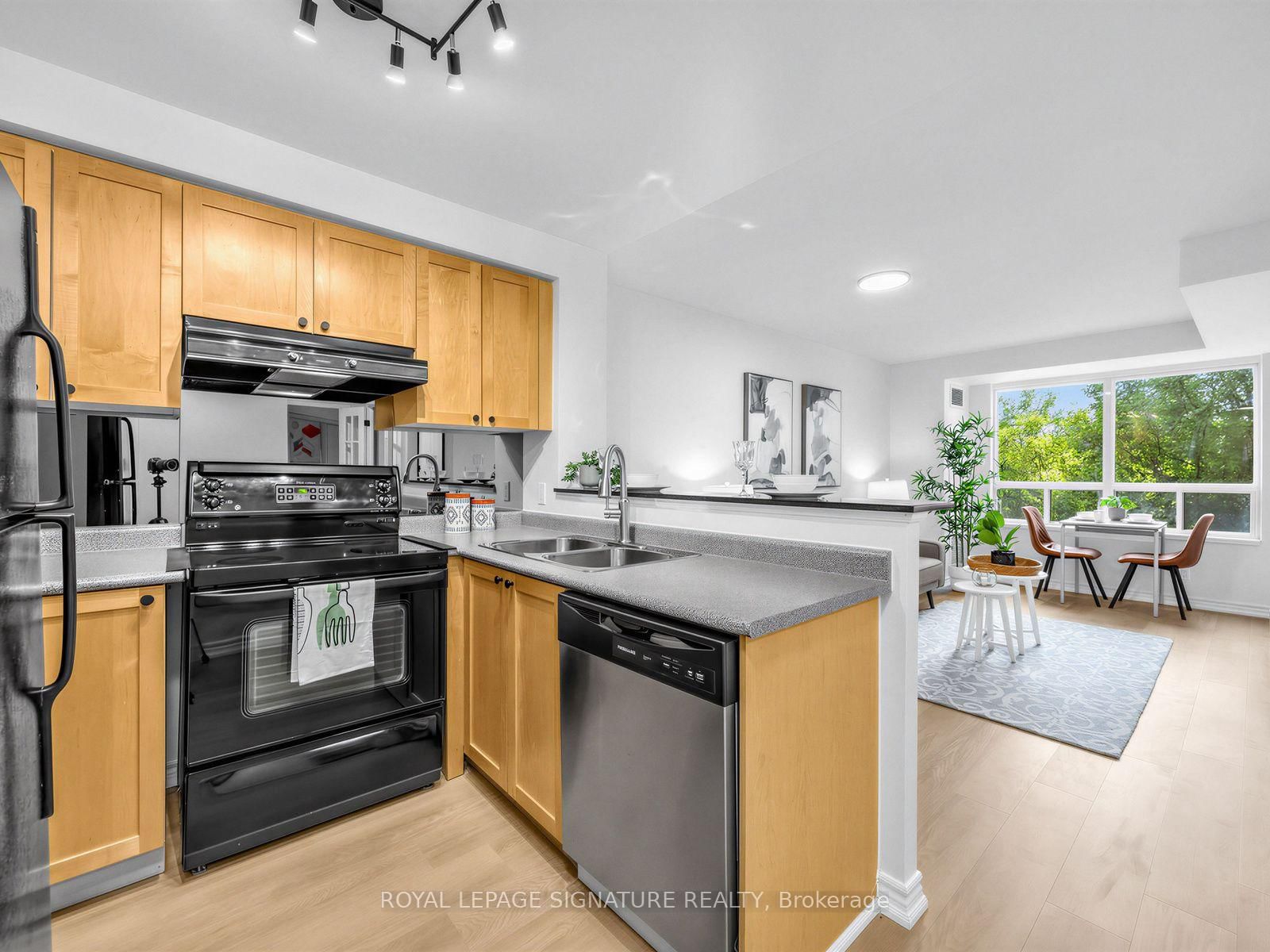 16 Dallimore Circle • #220 • Toronto, ON photo 8