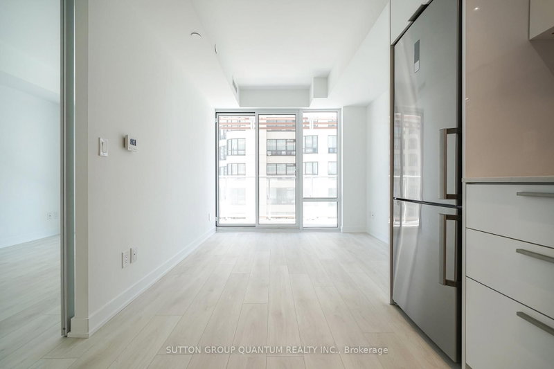 902 - 18 Maitland Terrace