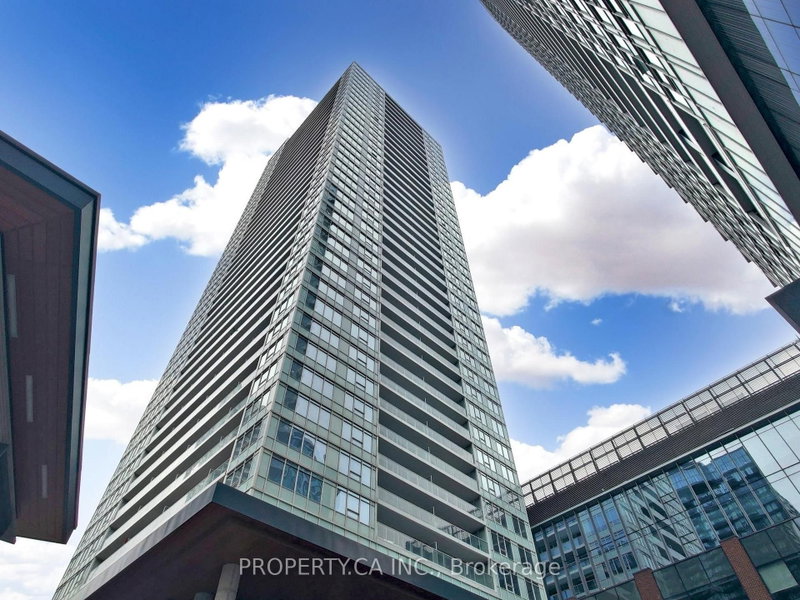1209 - 17 Bathurst Street