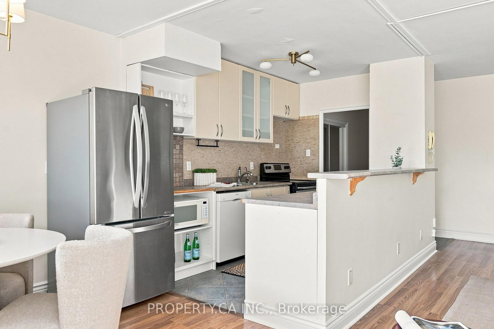 60 Montclair Avenue • #202 • Toronto, ON photo 12