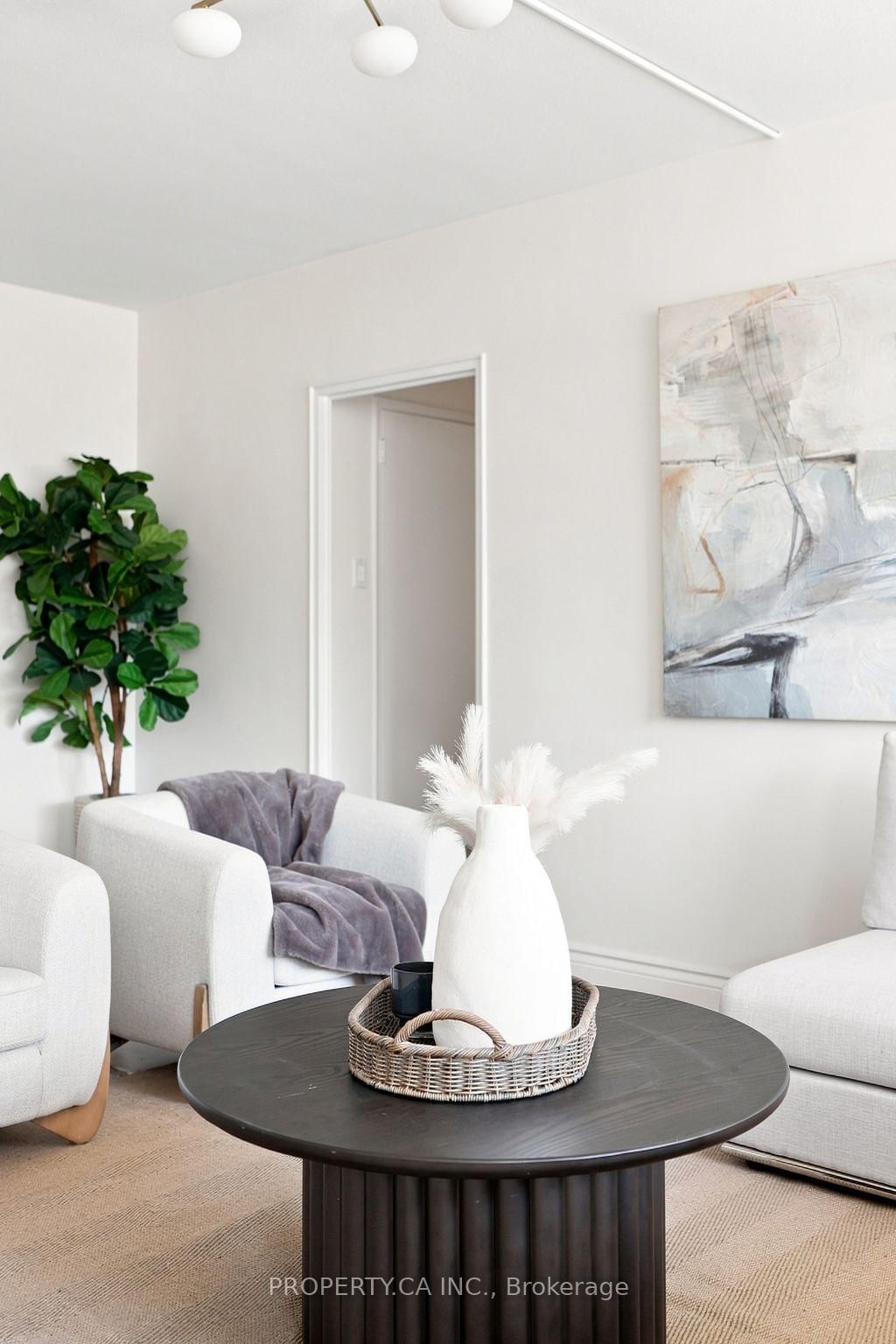 60 Montclair Avenue • #202 • Toronto, ON photo 27