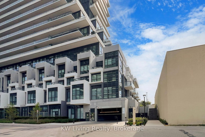 1608 - 30 Inn on the Park Drive