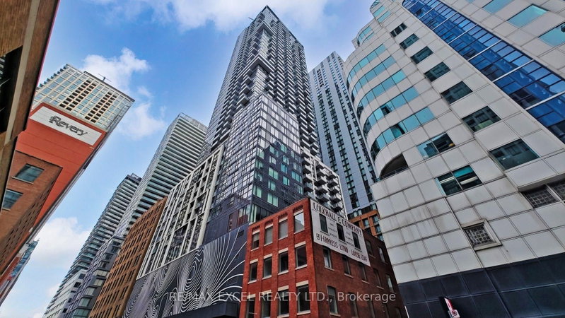 2507 - 87 Peter Street