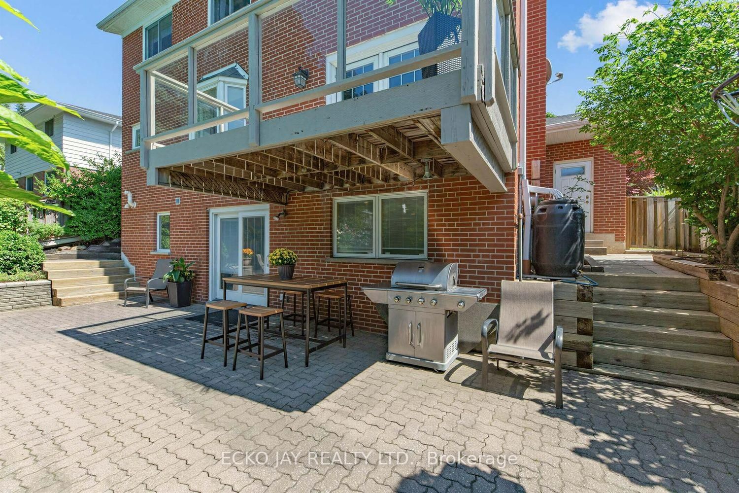22 Meadowglade Crescent • Toronto, ON photo 39
