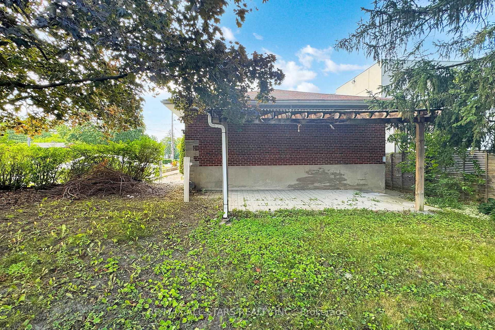 Listing Image 30
