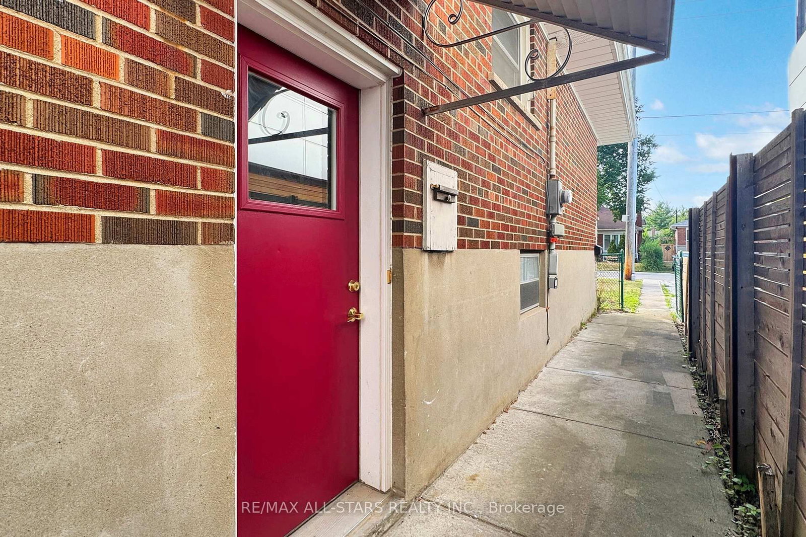 Listing Image 32