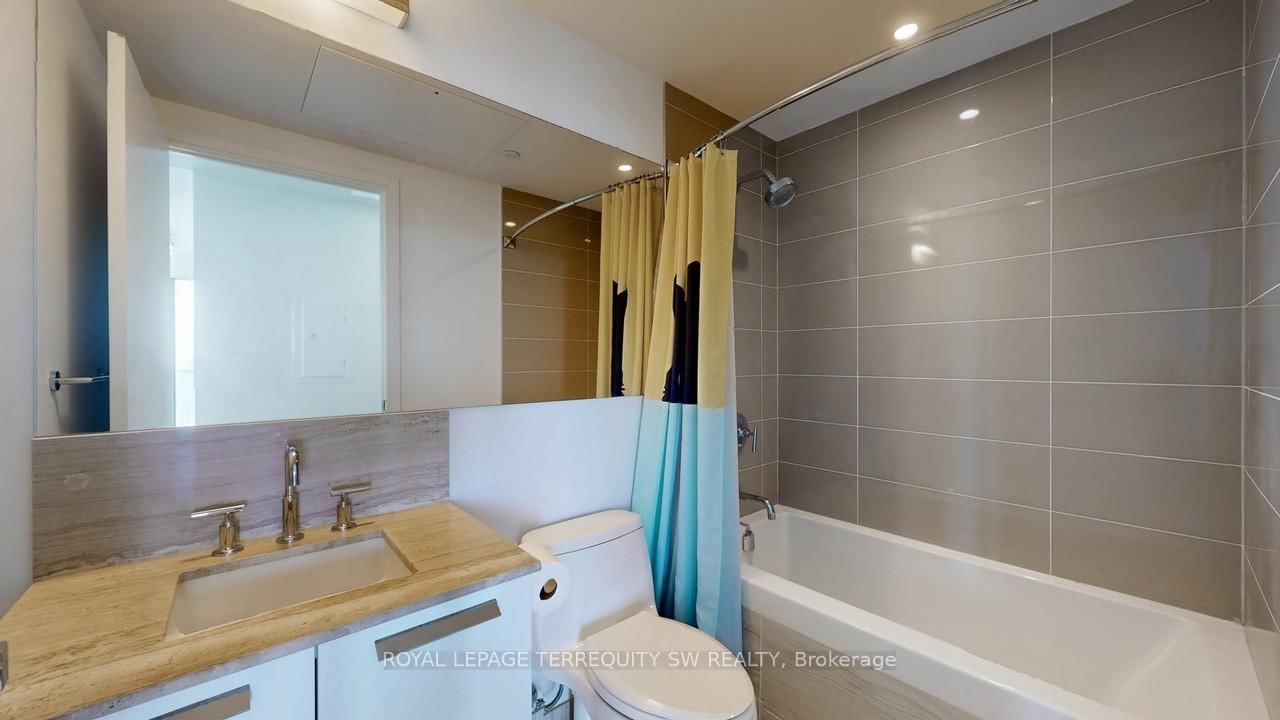 50 Charles Street E • #2712 • Toronto, ON photo 19