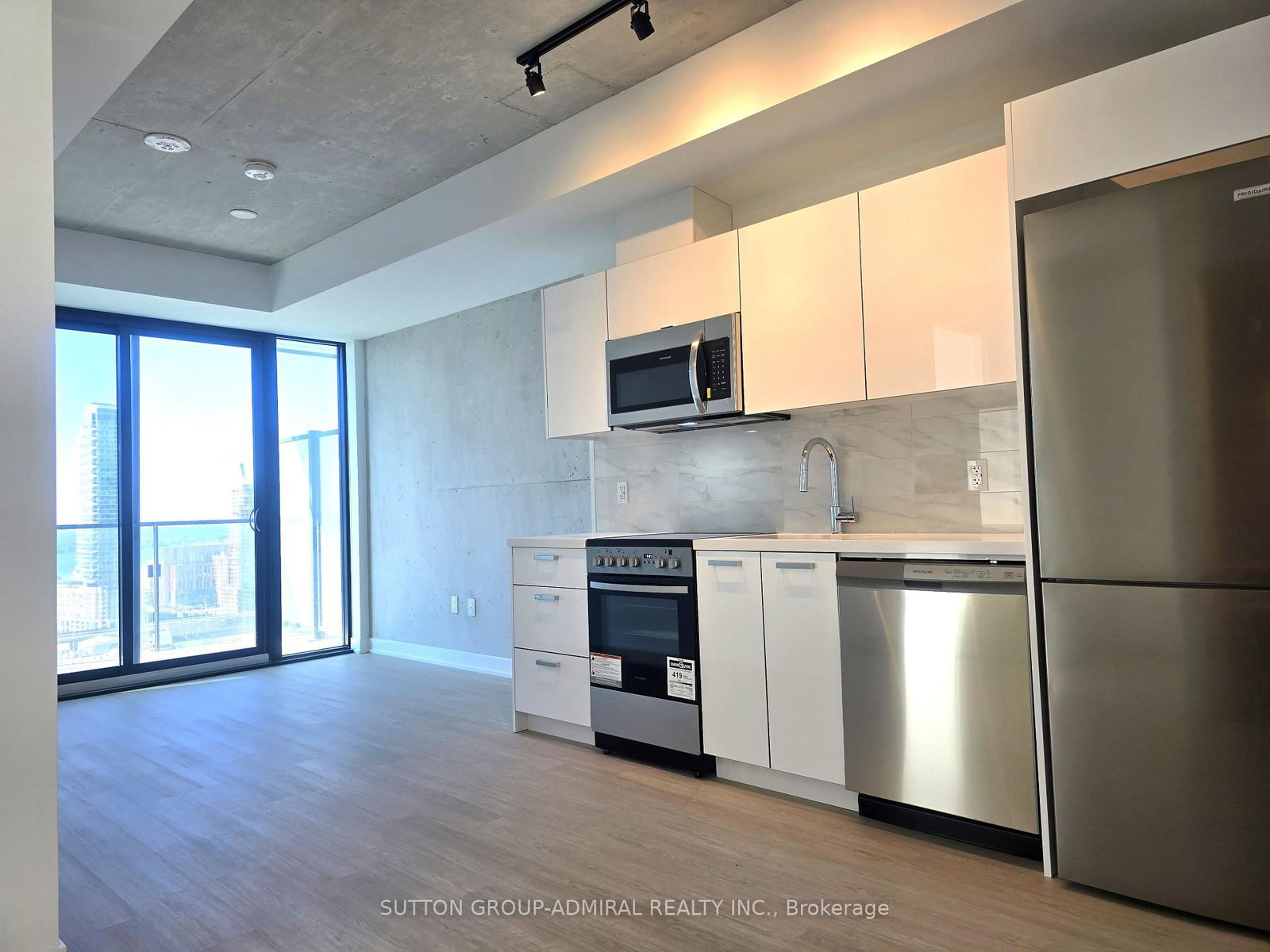 284 King Street E • #2202 • Toronto, ON photo 5