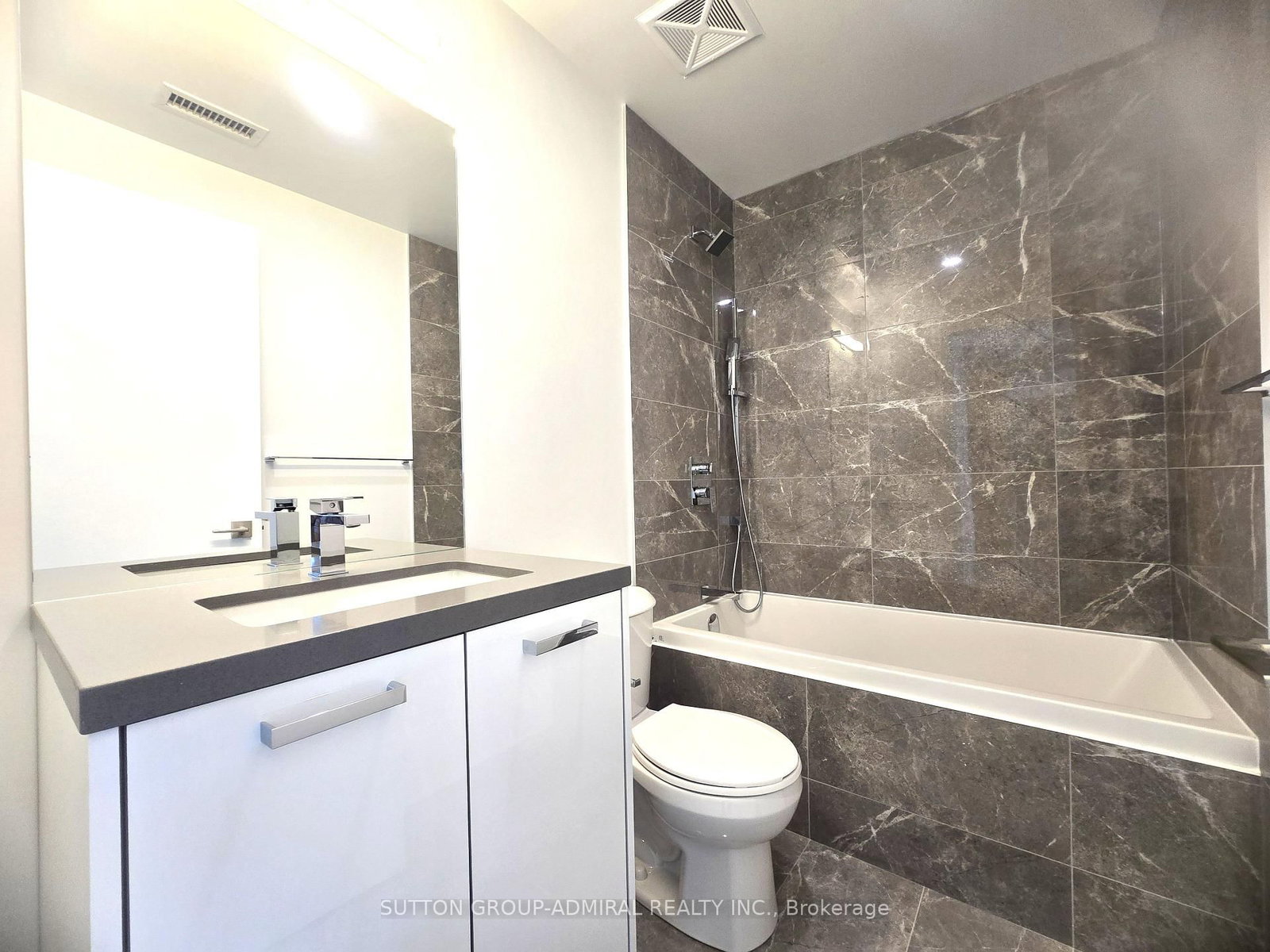 284 King Street E • #2202 • Toronto, ON photo 9