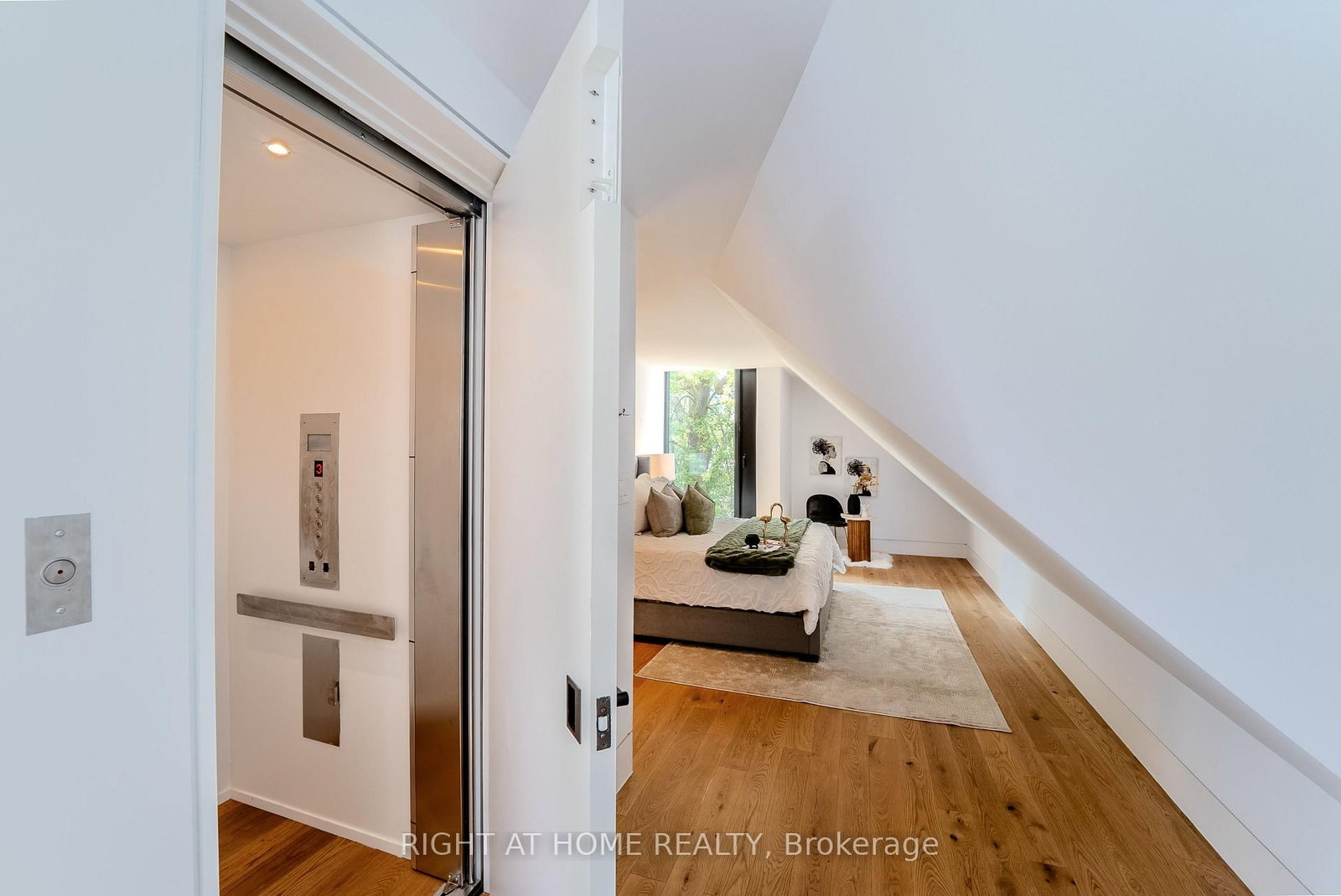 79 Northcote Avenue • Toronto, ON photo 27