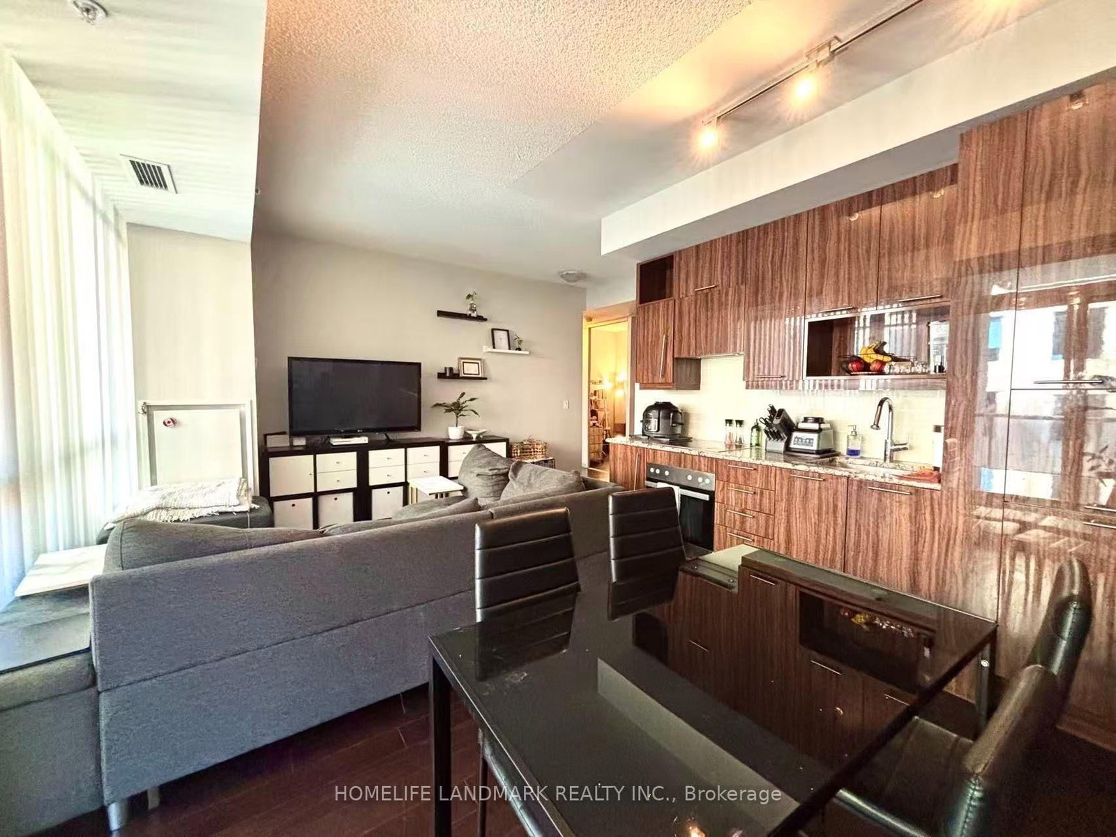 199 RICHMOND Street W • #418 • Toronto, ON photo 12
