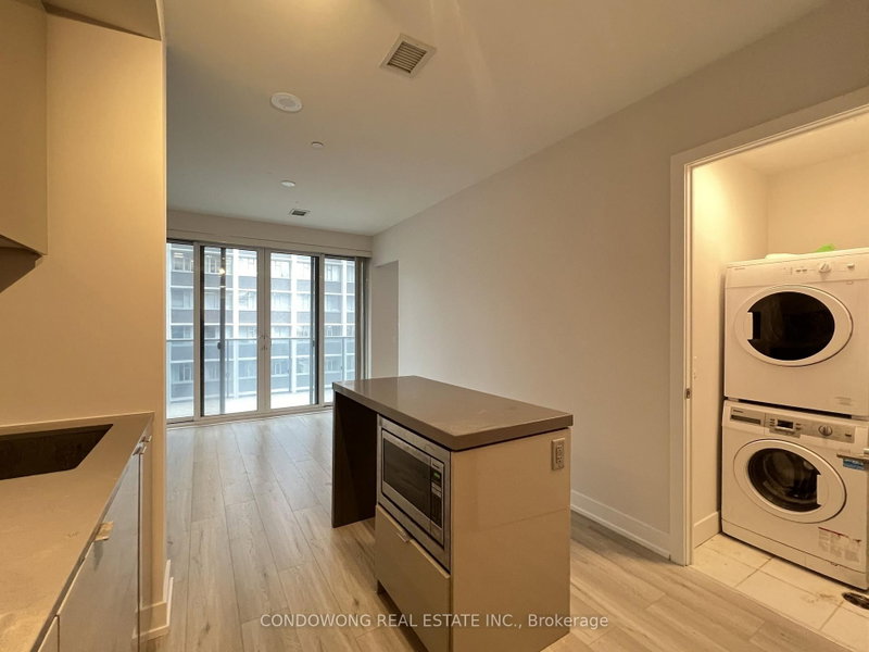 1110 - 7 Grenville Street