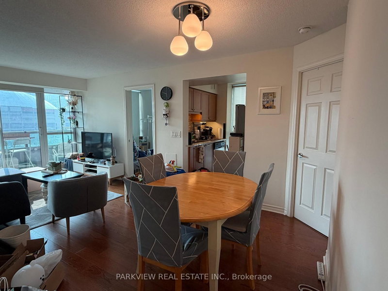 1118 - 25 Lower Simcoe Street