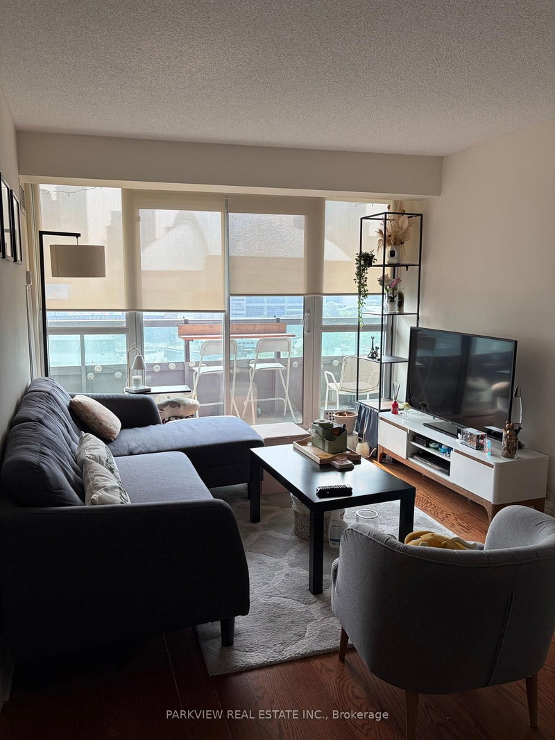1118 - 25 Lower Simcoe Street