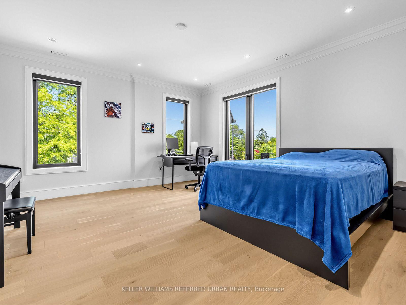 35 Lloydminster Crescent • Toronto, ON photo 38