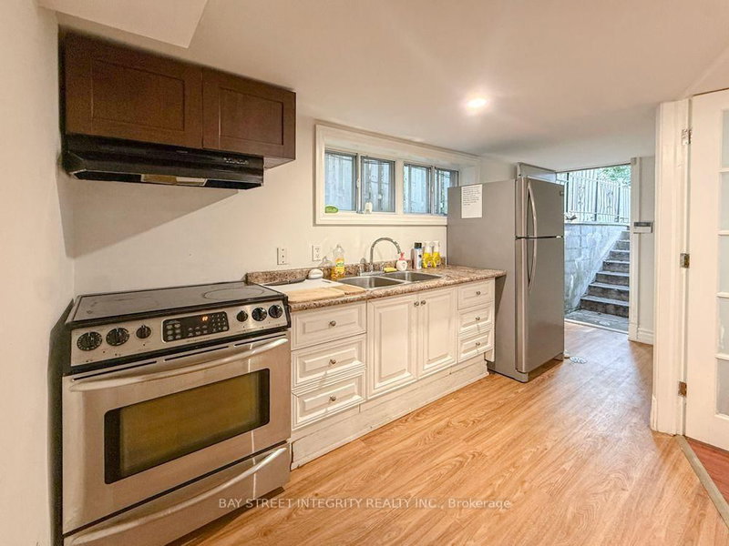 Lower - 275 Estelle Avenue