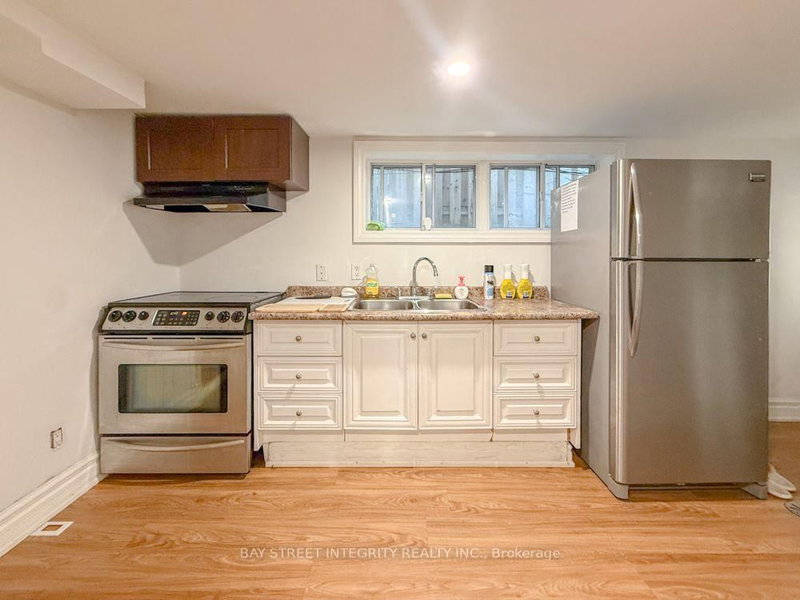 Lower - 275 Estelle Avenue