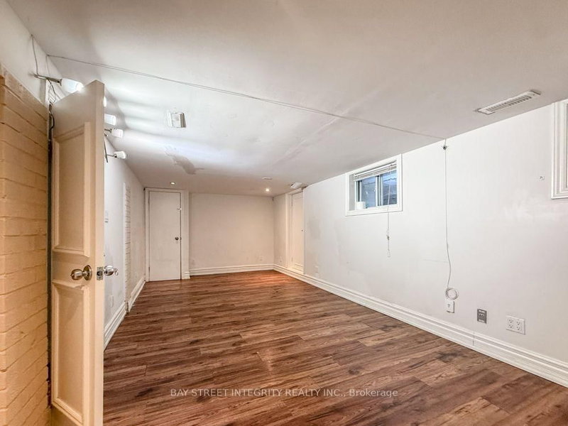 Lower - 275 Estelle Avenue