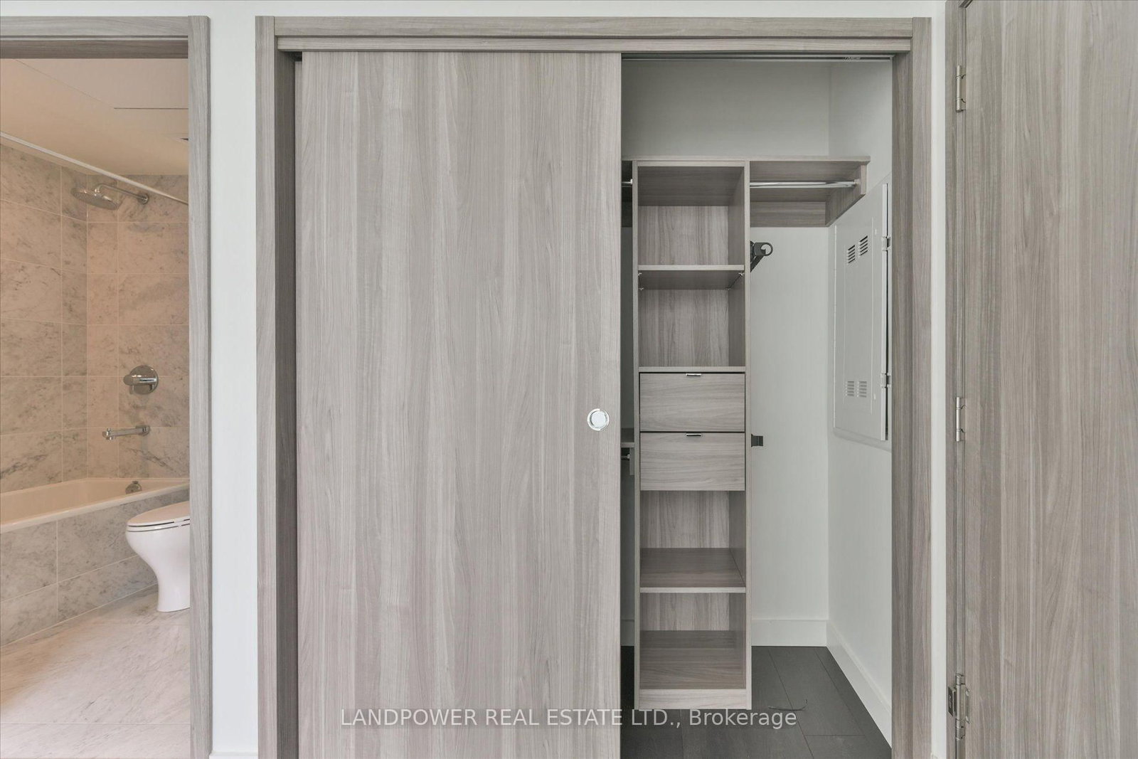 95 Mcmahon Drive • #2712 • Toronto, ON photo 14