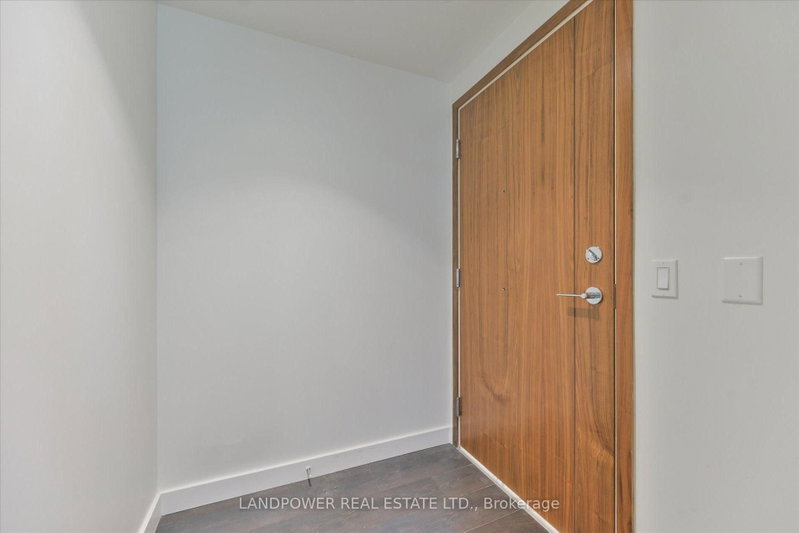 2712 - 95 Mcmahon Drive