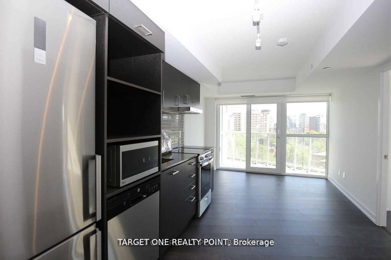 1603 - 219 Dundas Street E