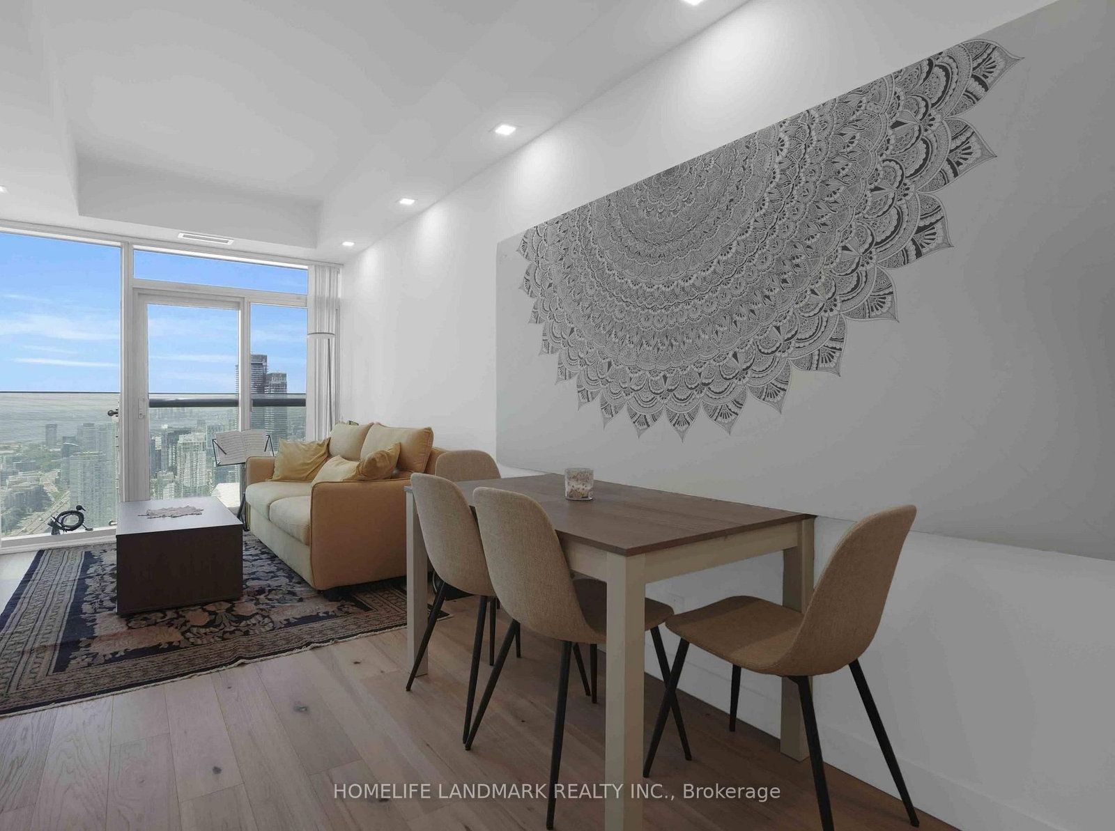 14 York Street • #5207 • Toronto, ON photo 3
