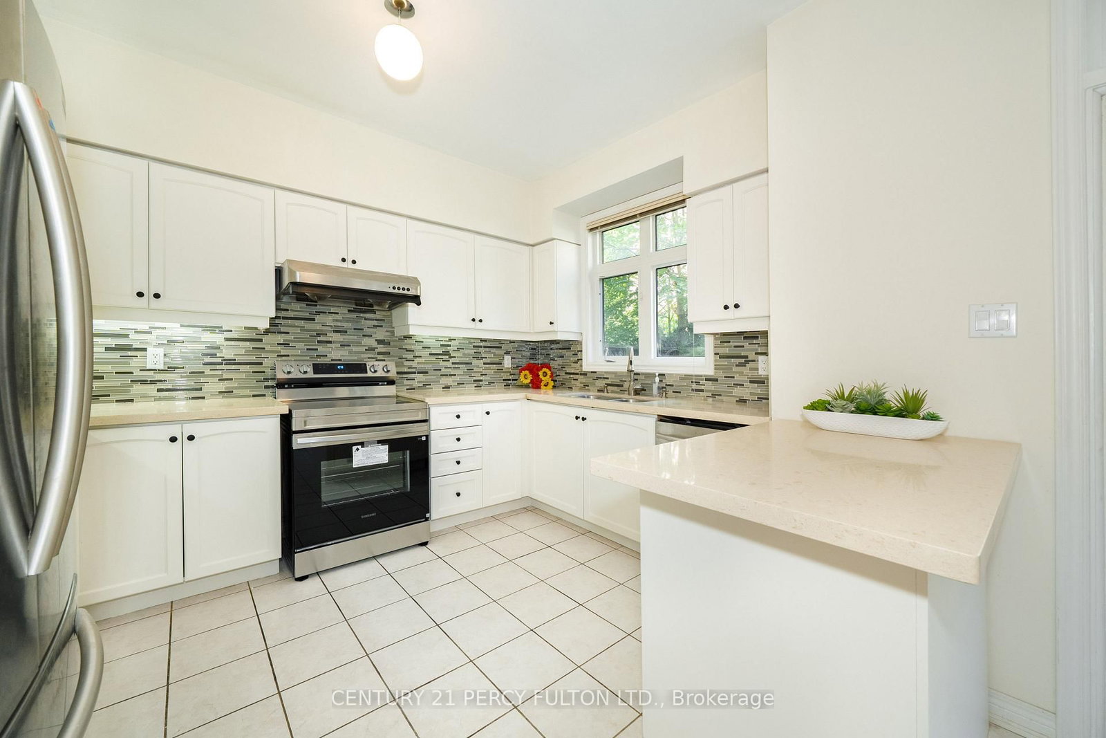 Listing Image 13