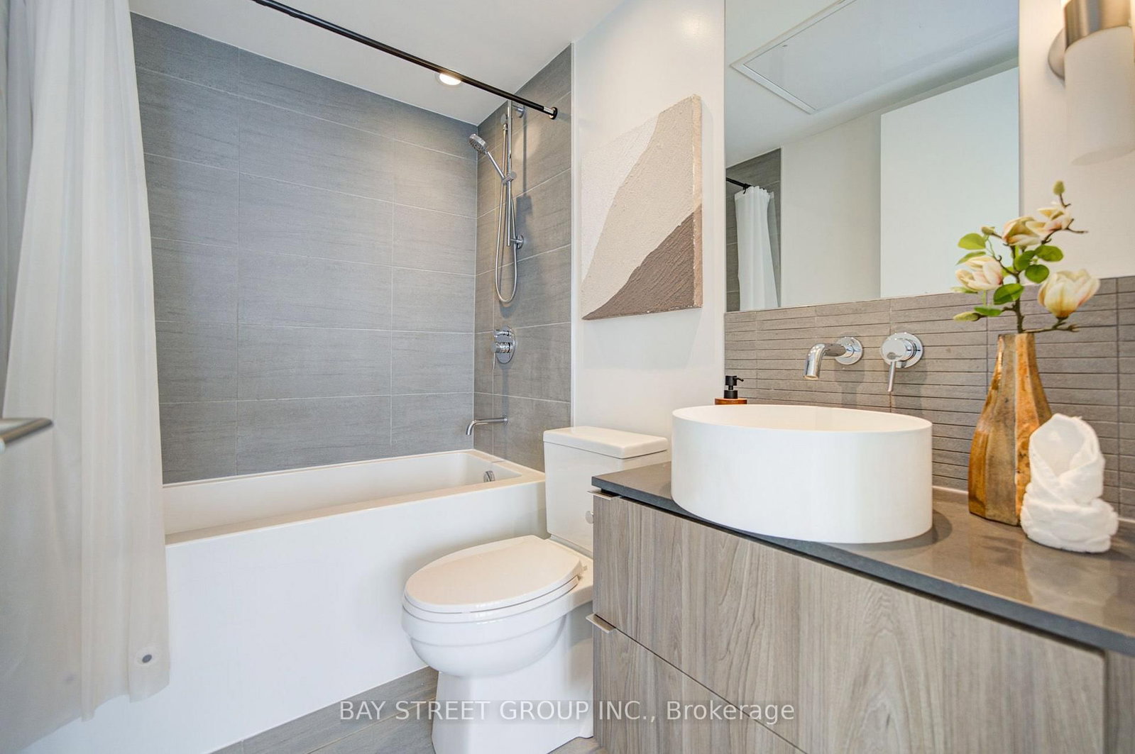 161 Roehampton Avenue • #3303 • Toronto, ON photo 27